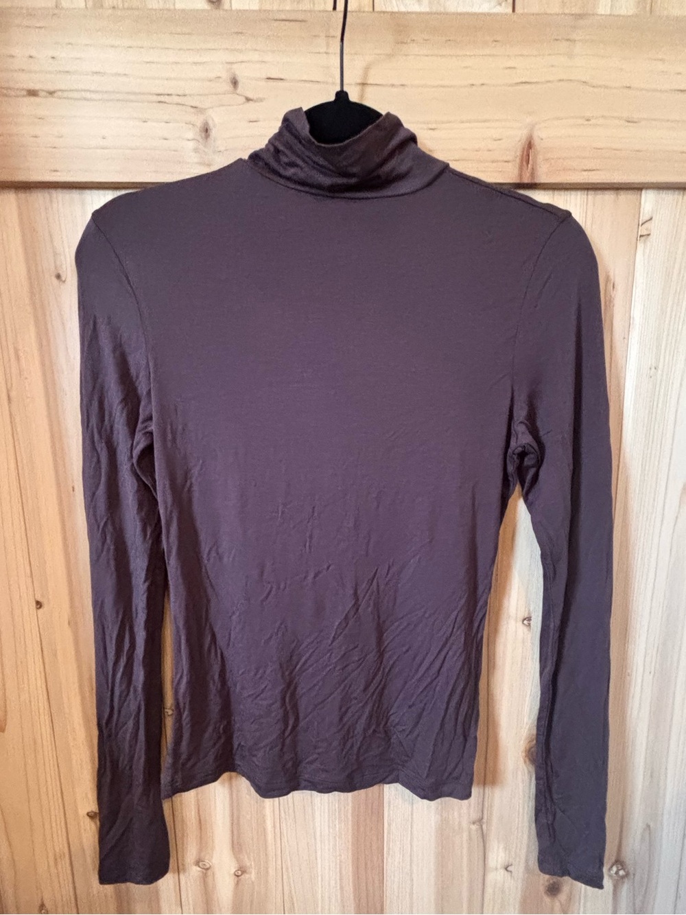 Women's Brown Long-Sleeve Turtleneck Tee